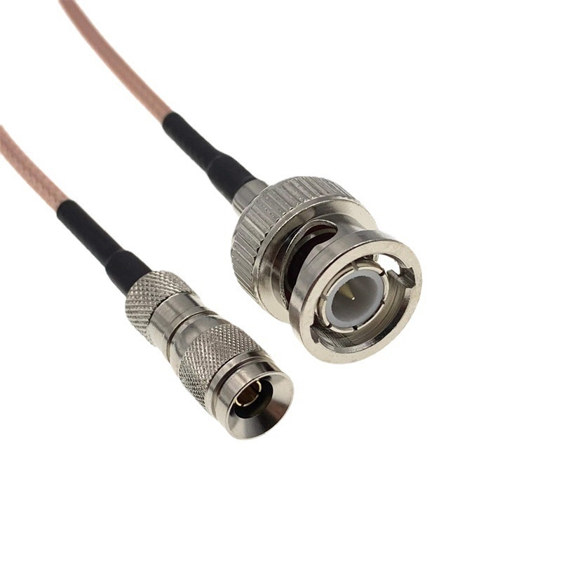 Arneses de fio coaxial flexíveis e robustos para eletrônicos industriais e de consumo, garantindo baixa perda de sinal e transmissão de dados de alta velocidade