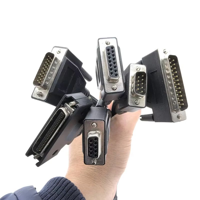 Arnês de cabo de conector DB9 / DB25 personalizado com transmissão segura de sinal e fiação blindada, ideal para controle industrial, interfaces de comunicação serial e integração de equipamentos OEM