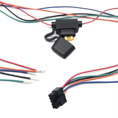 Chicotes de fiação personalizados para veículos duráveis ​​com tipo de cabos UL 1007 22awg e cores de fio 20awg