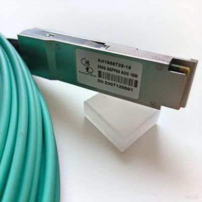 Fabricante de cabos de arame produzindo cabos QSFP-40G com design de cabo personalizado de precisão. Otimizado para servidores de alta largura de banda e infraestrutura de rede de 40GbE.